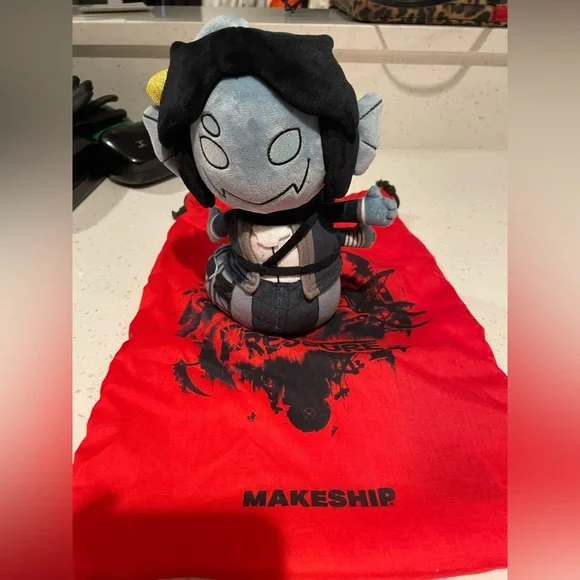 The Makeship Z-13 Sebastian Solace from the Roblox Pressure Plushie NEW WITH TAG - Picture 1 of 2